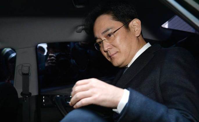 Samsung chief arrested