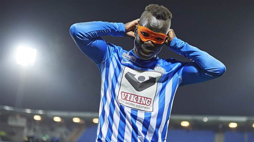 Mabil on fire for Esbjerg  Mabil on fire for Esbjerg