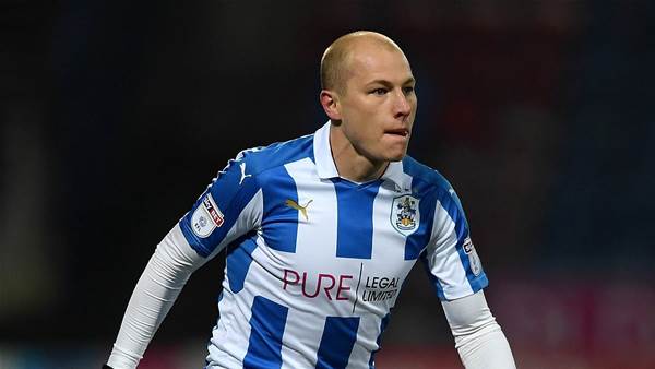 Mooy on target for Huddersfield