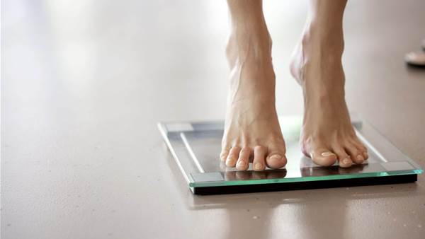 5 Things That Happened When I Weighed Myself Every Day For A Month