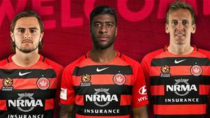 Wanderers sign gun trio
