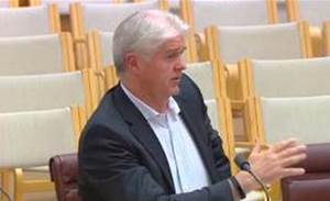 NBN Co boss declares war with internet providers