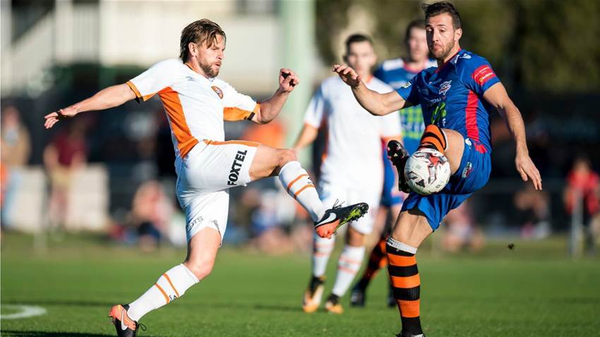 Maccarone hits double in Roar win Maccarone hits double in Roar win