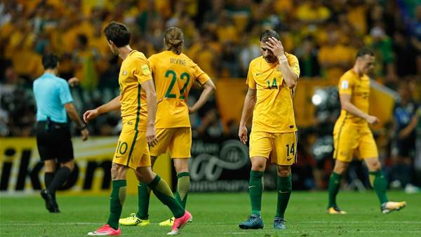 Roos on the ropes after Japan loss