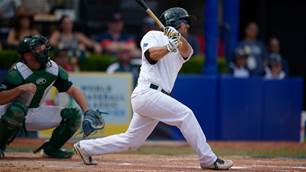 Aussie grassroots baseballers swinging at Clubbies Awards