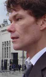 Hacker McKinnon refuses medical test in extradition proceedings