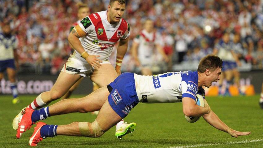 Manly bolster pack with key signing Manly bolster pack with key signing