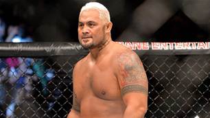 Hunt sues UFC for millions