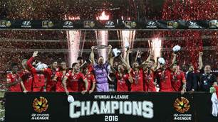 Rose rubbishes Reds link
