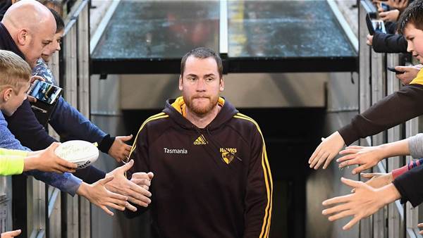 Roughead given Hawks captaincy after beating cancer