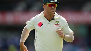 Aussies okay at lunch on Day One
