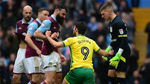 Bruce lauds Villa's 'big man' Mile