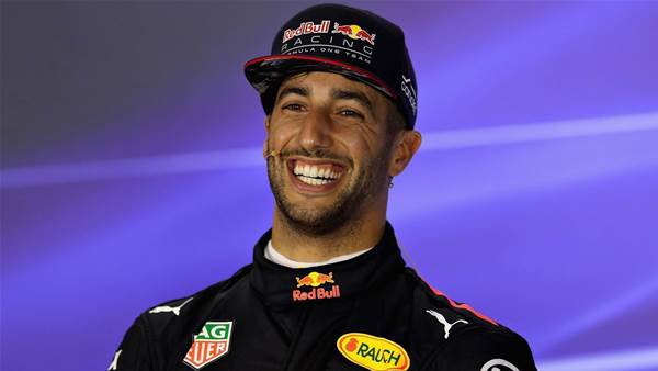 VIDEO: Ricciardo farts during press conference