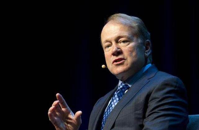 Cisco CEO steps down after 20 years