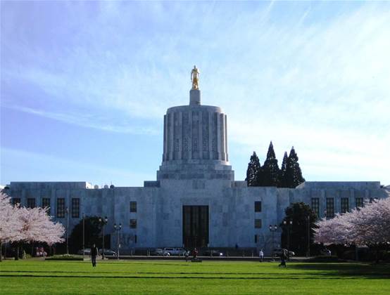 Oregon State sues Oracle over Obamacare website