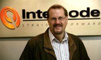 Hackett steps down from Internode