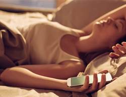 How Spending Just One Extra Minute On Your Phone Before Bed Can Rob You Of 60 Minutes Of Sleep