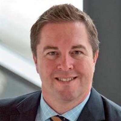 UNE adopts Facebook at Work