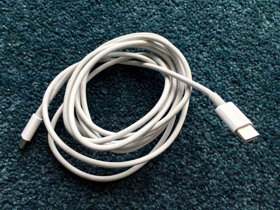 Apple recalls faulty MacBook USB-C cables