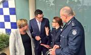 Victoria Police goes to market for 8500 smartphones, tablets