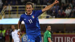 Gilardino happy to stay at Genoa