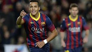 Sanchez: England not World Cup contenders
