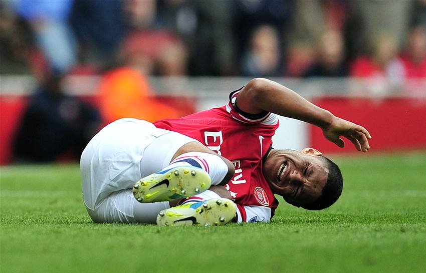 Oxlade-Chamberlain set to miss six weeks Oxlade-Chamberlain set to miss six weeks