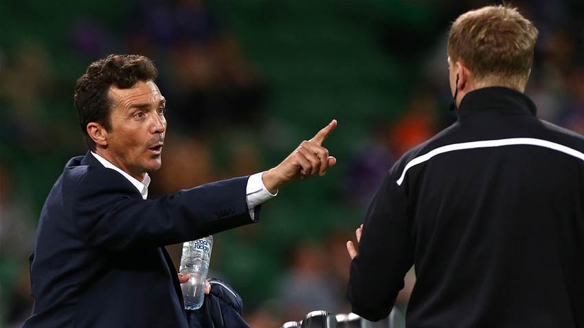 Amor won't speak to Fielding Amor won't speak to Fielding