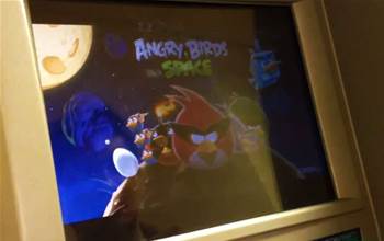 Hacked ATM plays Angry Birds
