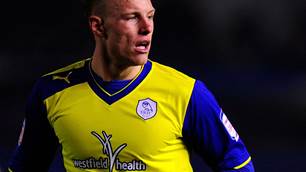 Wickham rejoins Wednesday on loan