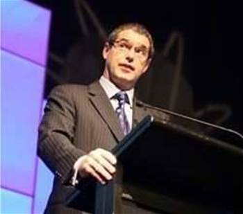 Conroy plays down Telstra LTE threat to NBN