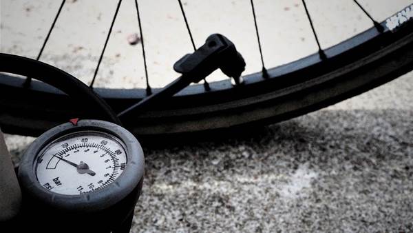 Stop bashing your fingers on your gears with this simple bike pump skill