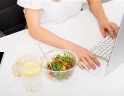 What happened to my body when I stopped eating lunch at my desk