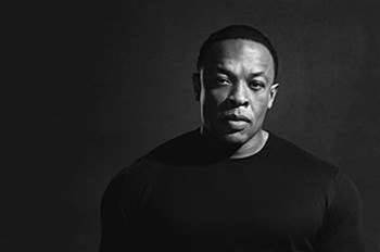 Apple buys Beats Music and Electronics