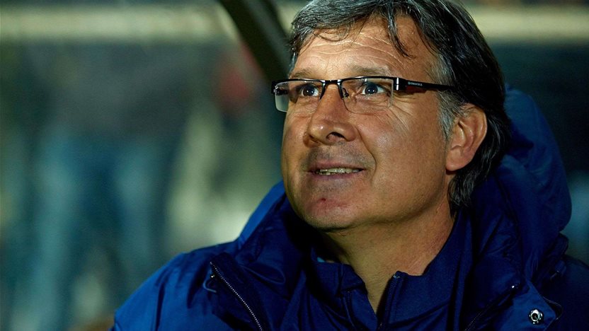 Barcelona 'obliged to win', says Martino
