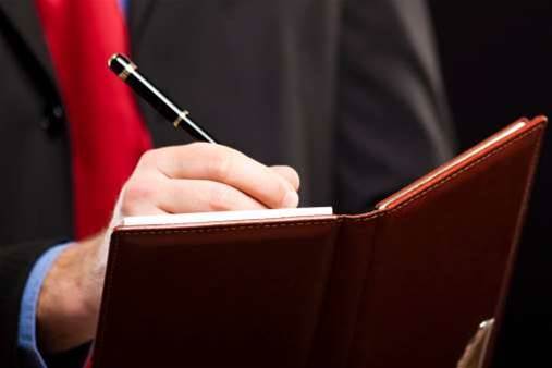 Brandis boosts vetting of APS staff to prevent insider threats