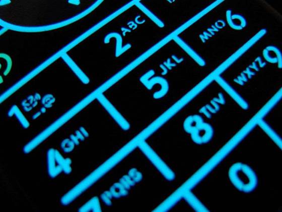 SMS-harvesting mobile virus targeting banks
