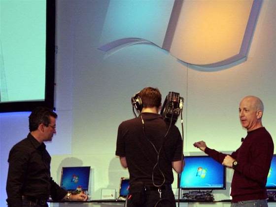 CES: Microsoft shows Windows running on ARM