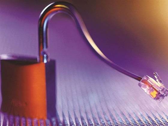 Criminals switch from Microsoft to mobile platforms