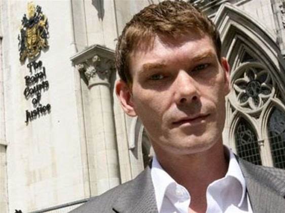 McKinnon's mother seeks showdown with Clegg