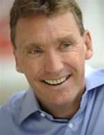 Optus Australia boss steps down