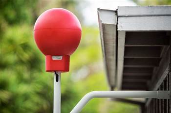 Google, Telstra trial balloon internet in Queensland
