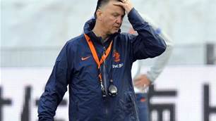 Van Gaal dismisses Dutch defensive concerns