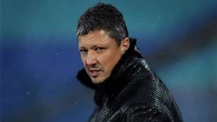 Penev signs Bulgaria extension
