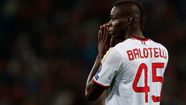 Claim Balotelli incites racists 