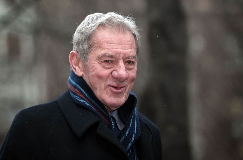 Mandaric wants to sell Sheffield Wednesday Mandaric wants to sell Sheffield Wednesday
