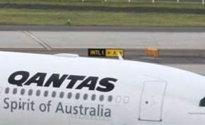 Qantas trades data for points with frequent flyers