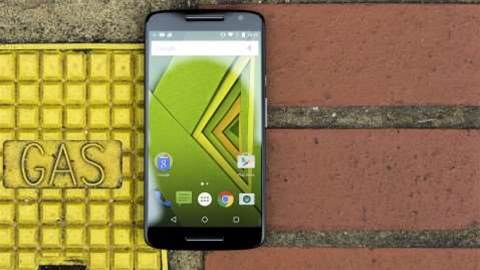 Motorola Moto X Play review: Great battery life, great price