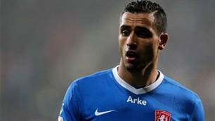 Tottenham agree Chadli deal