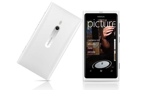 Reviewed: Nokia Lumia 800